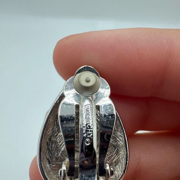 Givenchy Vintage Enamel Silver Tone Clip‎ On Earrings - Picture 7 of 10